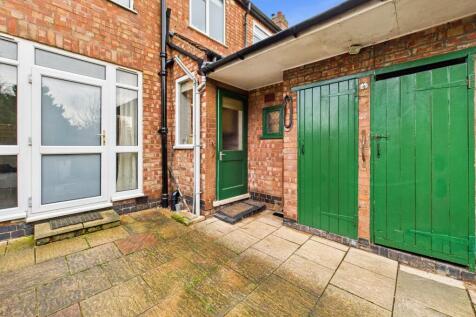 CAM05192G0-PR0177-STILL022