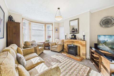 CAM05192G0-PR0176-STILL004