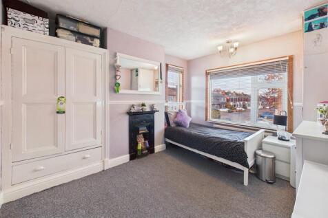 CAM05192G0-PR0176-STILL010