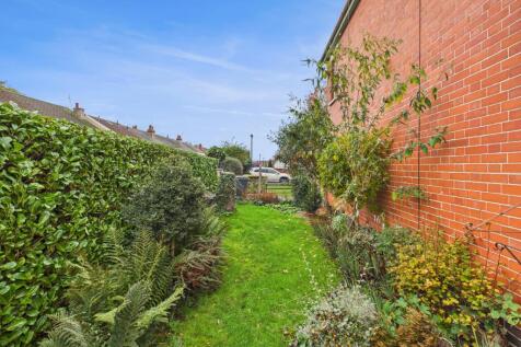 CAM05192G0-PR0176-STILL021