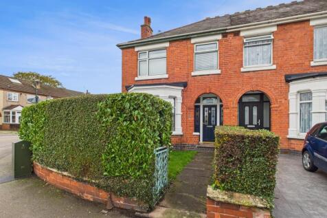 CAM05192G0-PR0176-STILL024