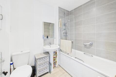 CAM05192G0-PR0179-STILL008