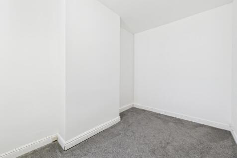 CAM05192G0-PR0181-STILL019