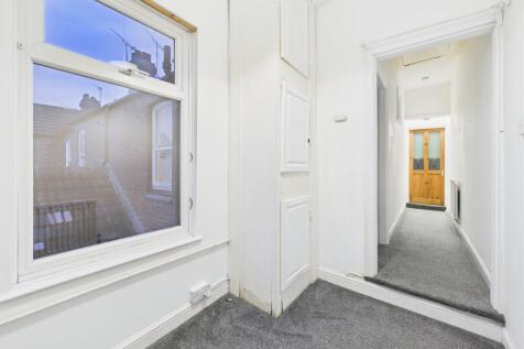 CAM05192G0-PR0181-STILL023