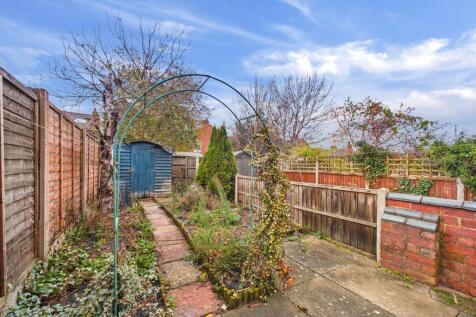 CAM05192G0-PR0181-STILL014