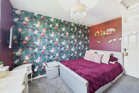 CAM05192G0-PR0180-STILL013