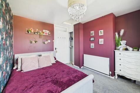 CAM05192G0-PR0180-STILL014