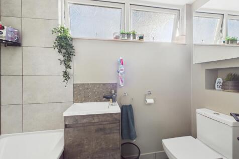 CAM05192G0-PR0180-STILL016