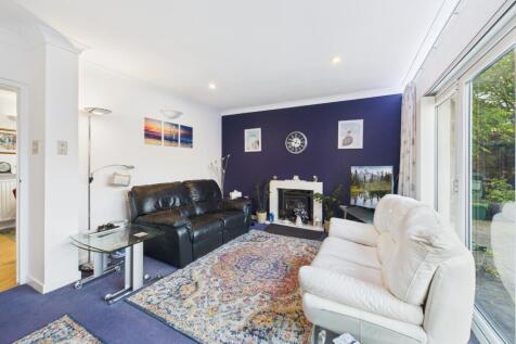 CAM05192G0-PR0183-STILL002