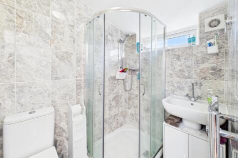 CAM05192G0-PR0183-STILL012