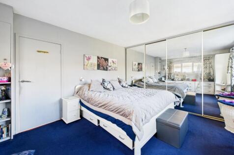 CAM05192G0-PR0183-STILL017