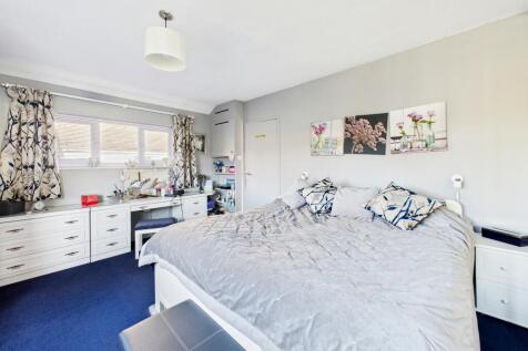 CAM05192G0-PR0183-STILL018