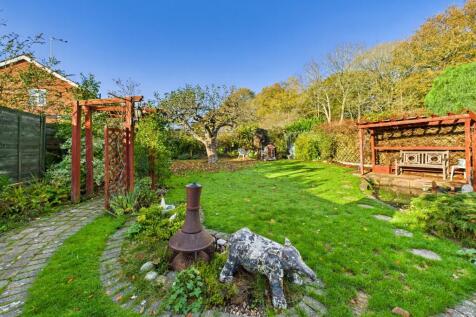 CAM05192G0-PR0183-STILL027