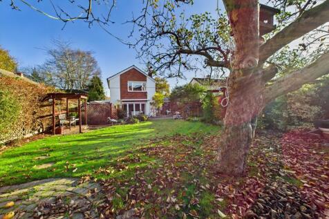 CAM05192G0-PR0183-STILL029