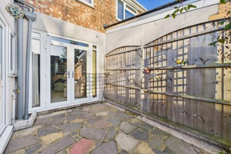 CAM05192G0-PR0184-STILL020