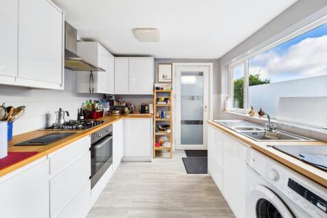 CAM05192G0-PR0185-STILL012