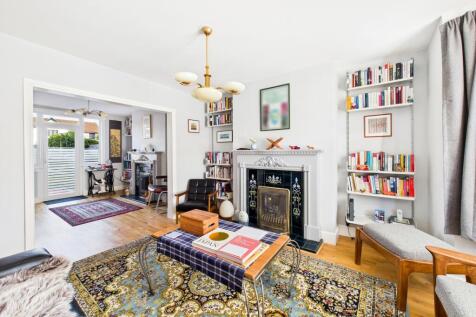 CAM05192G0-PR0185-STILL008