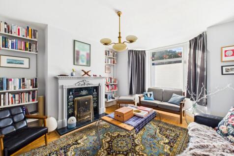 CAM05192G0-PR0185-STILL009