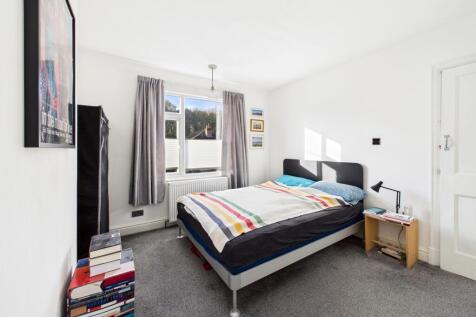 CAM05192G0-PR0185-STILL018