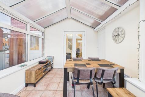 CAM05192G0-PR0187-STILL013