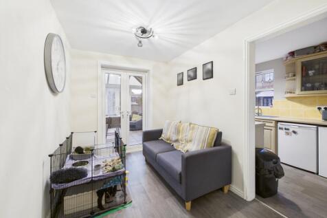 CAM05192G0-PR0187-STILL014