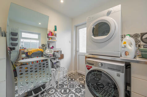 Proffitt Avenue07430