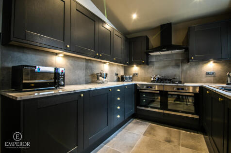 54 Connaught Rd (19 of 49)