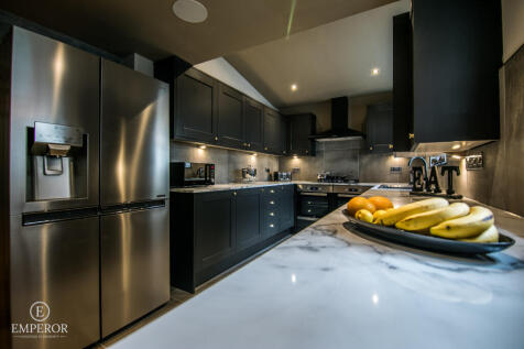 54 Connaught Rd (17 of 49)