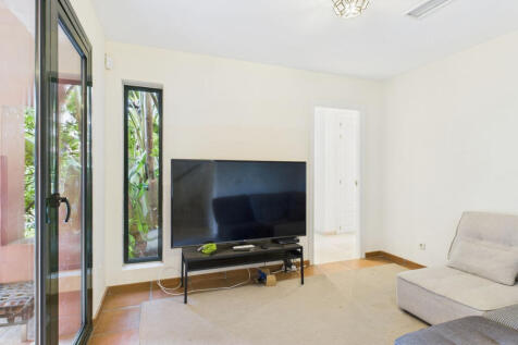 Property Image 39