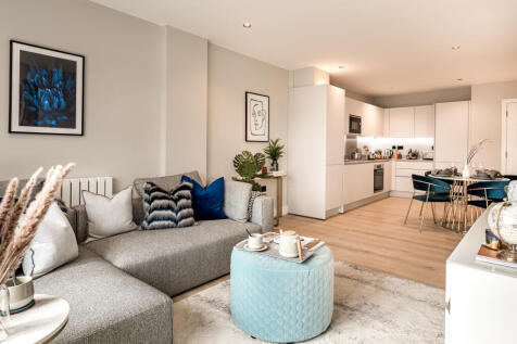 Park Place (Ballards Lane) 2022 (4).jpg
