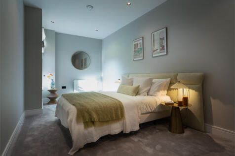 Park Place (Ballards Lane) 2022 (7).jpg