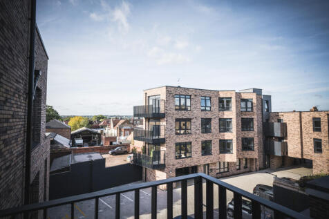 Park Place (Ballards Lane) 2022 (8).jpg