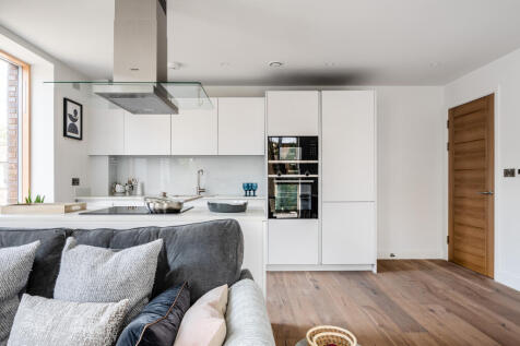 Blackburn House 23 - 12.jpg