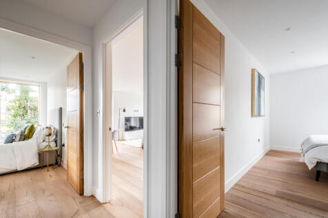 Blackburn House 23 - 28.jpg