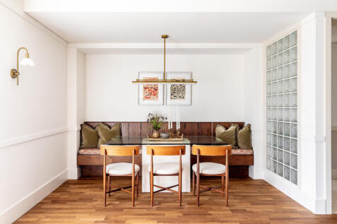 VABEL_Kentish Town Road_web-10.jpg