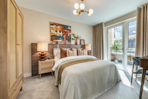 North Gate Park Plot 2 The Ash SH Bedroom 2.jpg