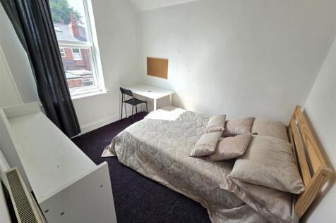 Room 5 Rolleston Drive.jpg