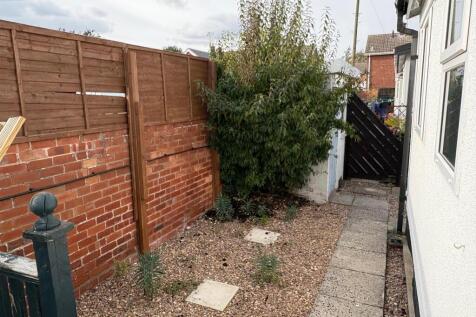 WhatsApp Image 2025-09-30 at 09.50.20_cfa05a9c.jpg