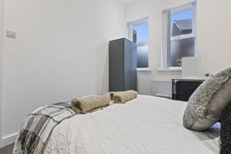 65038-357525-BiQi70CU11--Ay42r3CFGA-6oqG0rA1zIWZoE