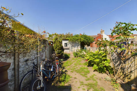 Welcome to Oxford Road, Southsea.