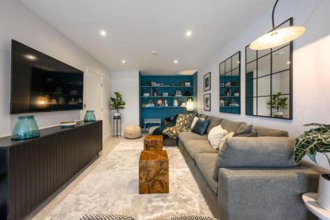 Canalside Quarter Show Home Living