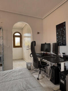 Property Image 100
