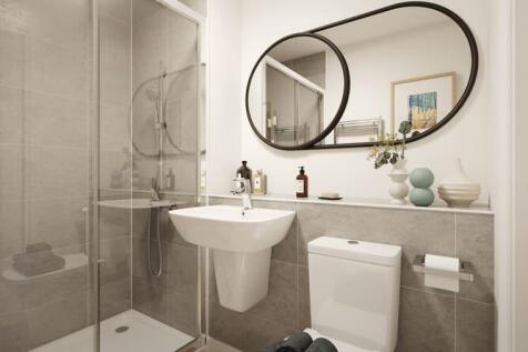 Handy ensuite away from the family