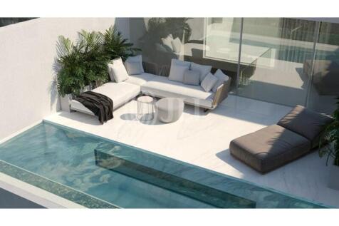 Cuckoo&#39;s Villas model saltwater swimming pool