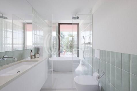 Vértice model bathroom