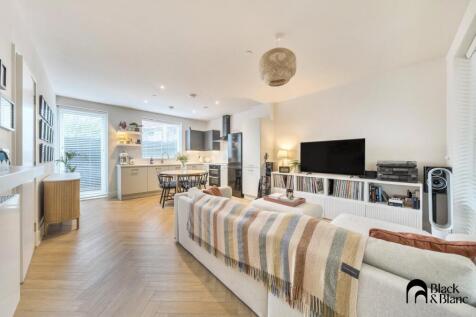 Living/ Kitchen