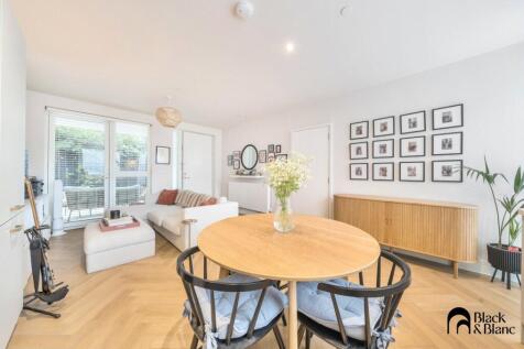 Living/ Kitchen