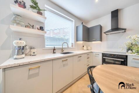 Living/ Kitchen