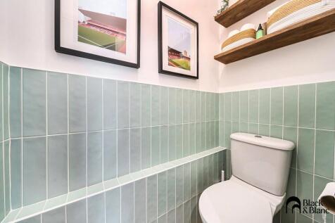 Toliet