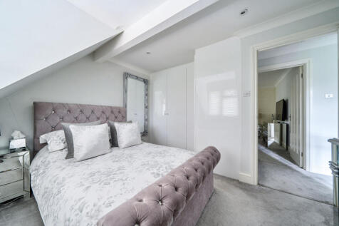 1300097-21-686bed...
